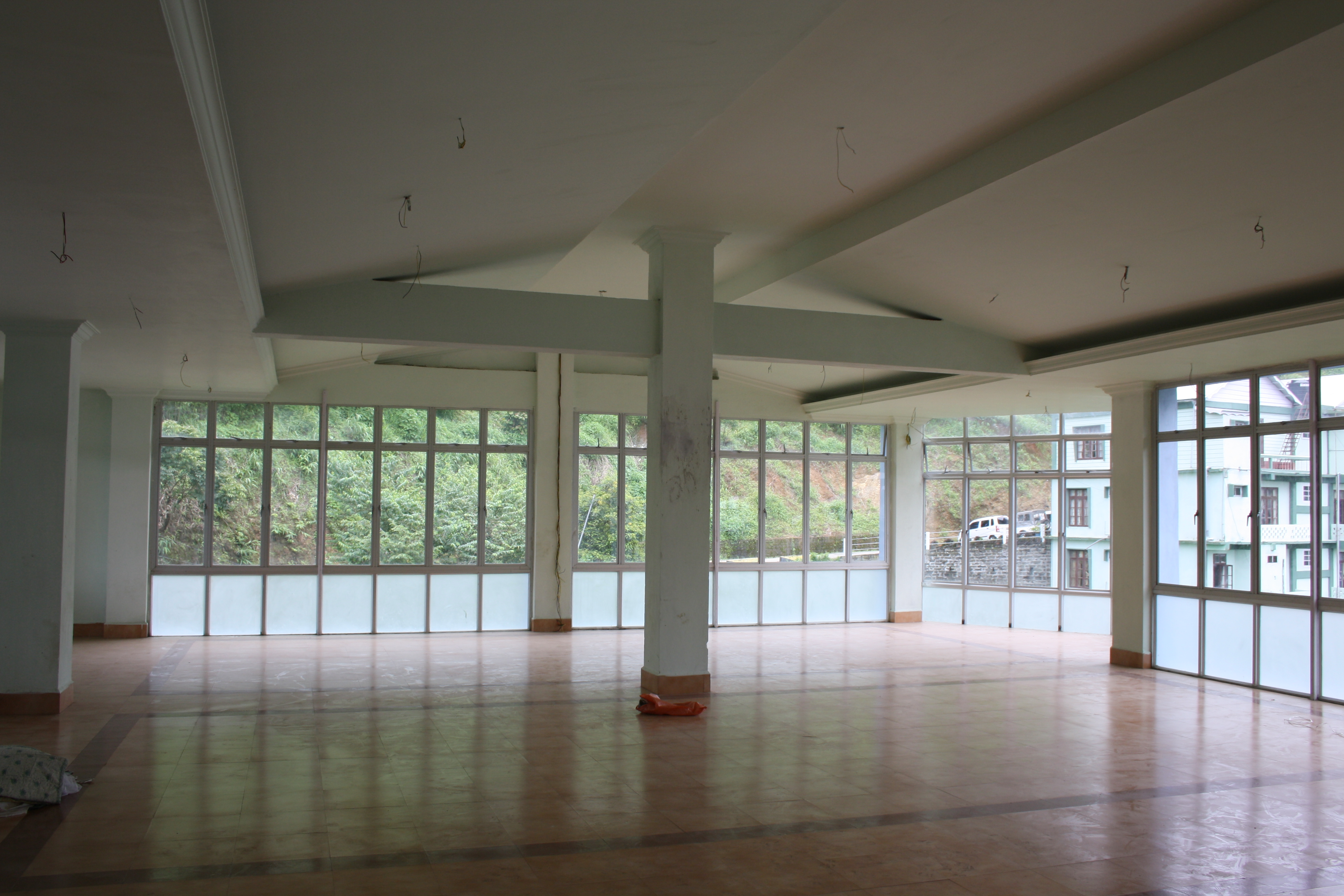 CEILING