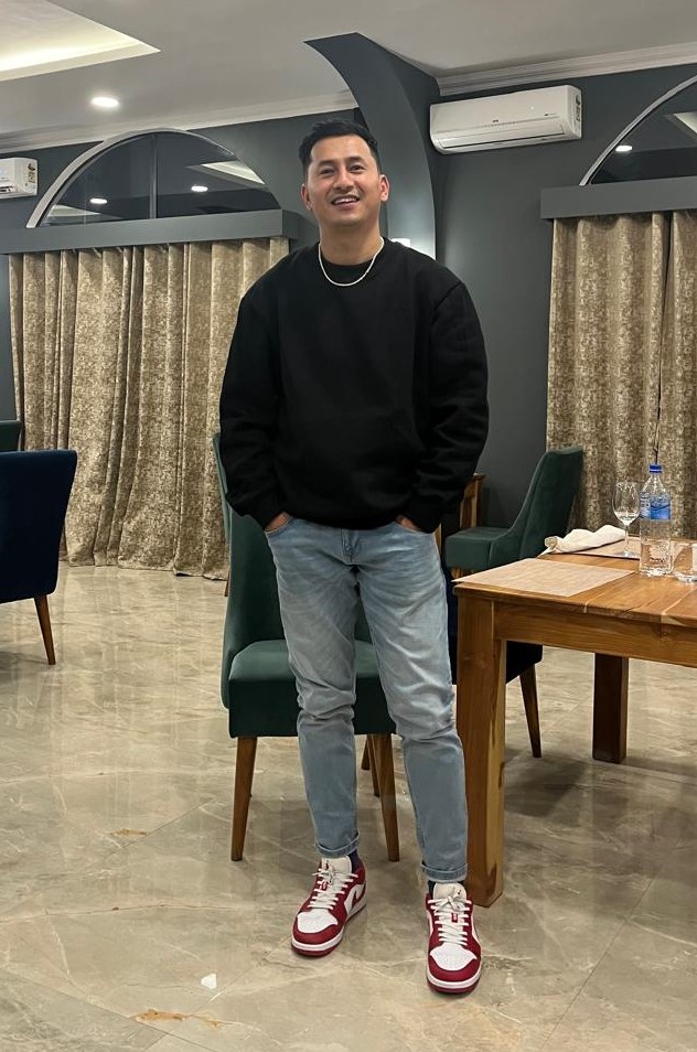 Robinson Gurung — Aluminium & False Ceiling